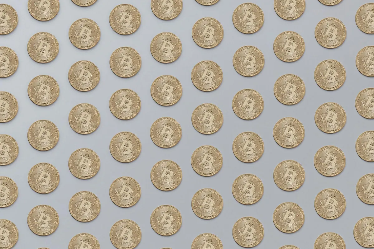 Crypto trading app with machine learning price prediction algorithms